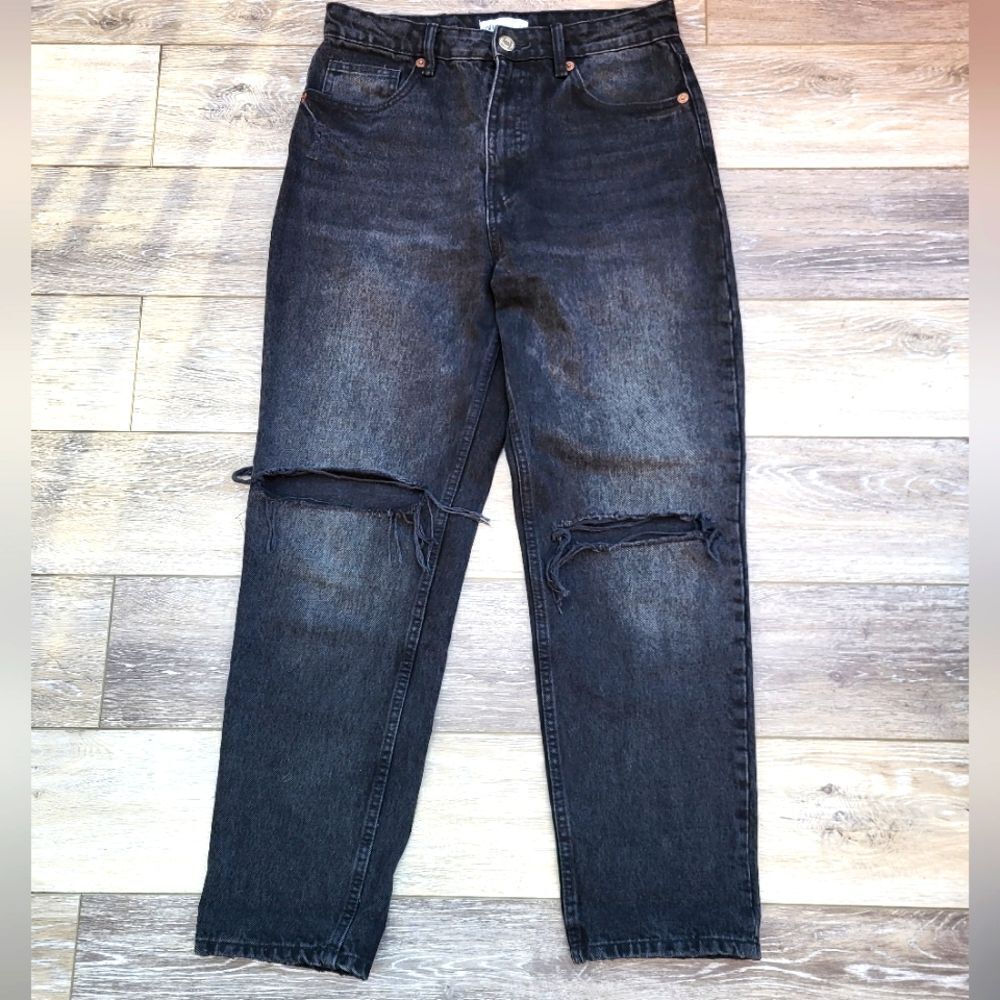 Zara high rise size 8 black ripped jeans